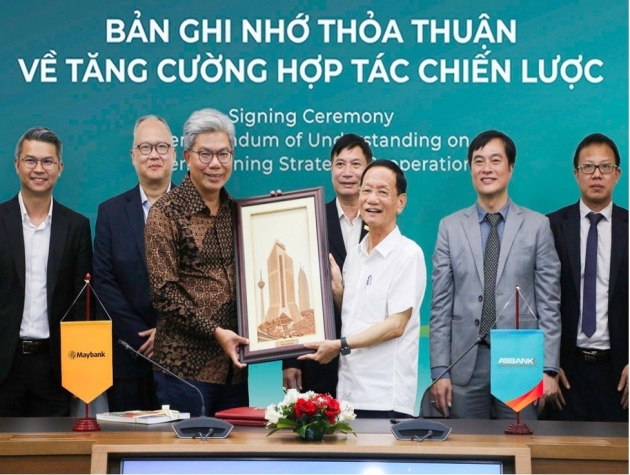 ABBANK thành lập Uỷ ban chiến lược phát triển bền vững ESG với vai trò dẫn dắt của ông Vũ Văn Tiền
